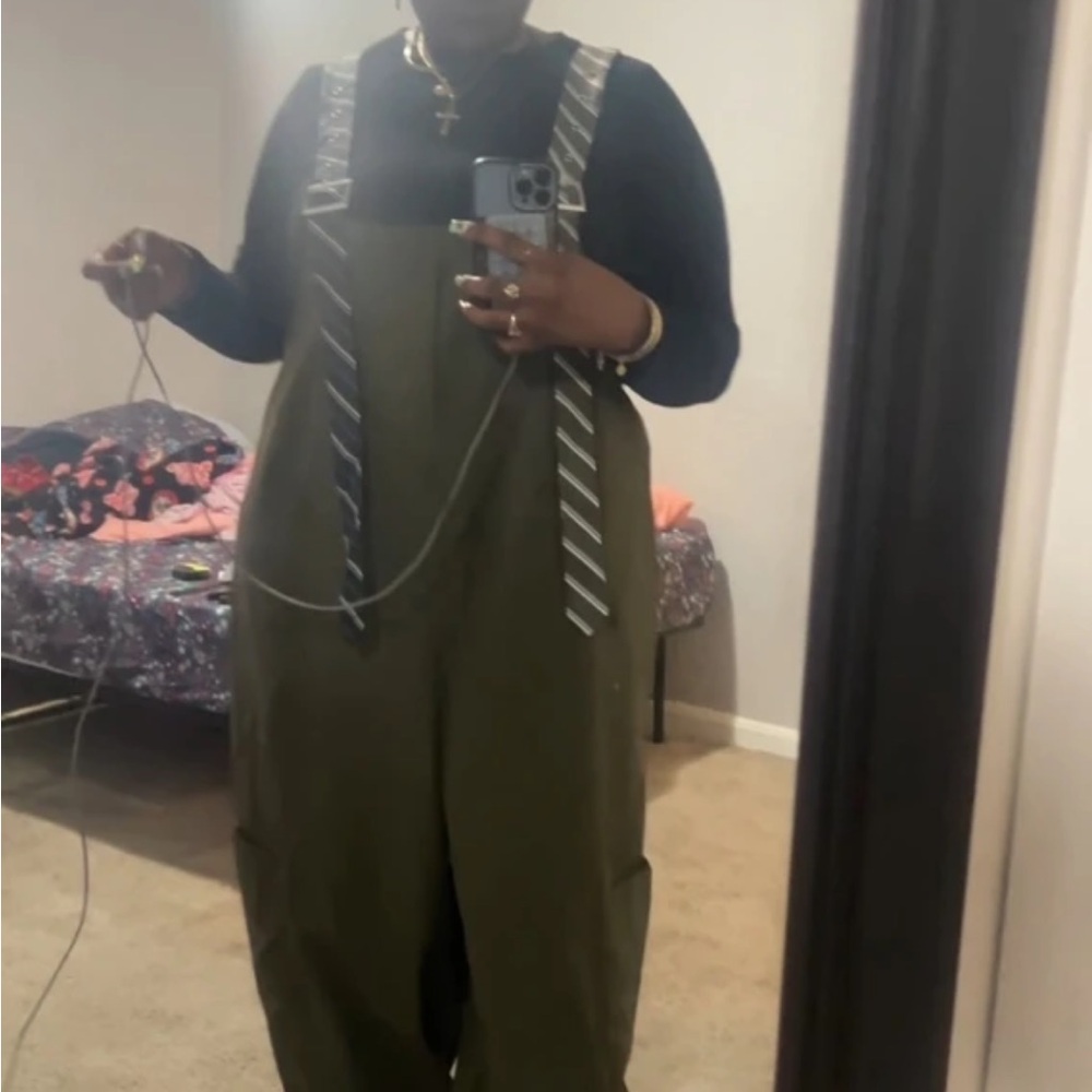 SHEIN Olive Green Wide-Leg Suspender Jumpsuit with Striped Ties - Picture 9 of 9